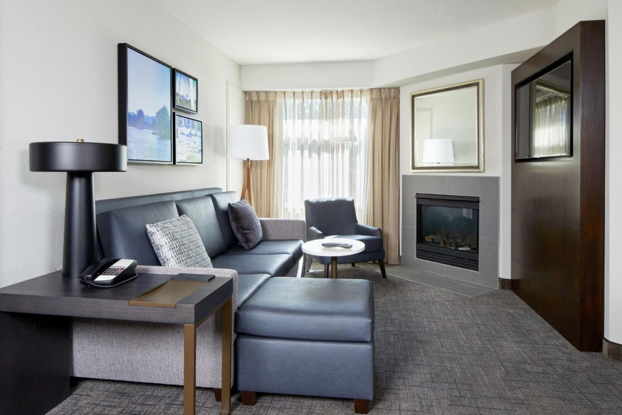 Residence Inn Los Angeles Уестлейк Вилидж Екстериор снимка