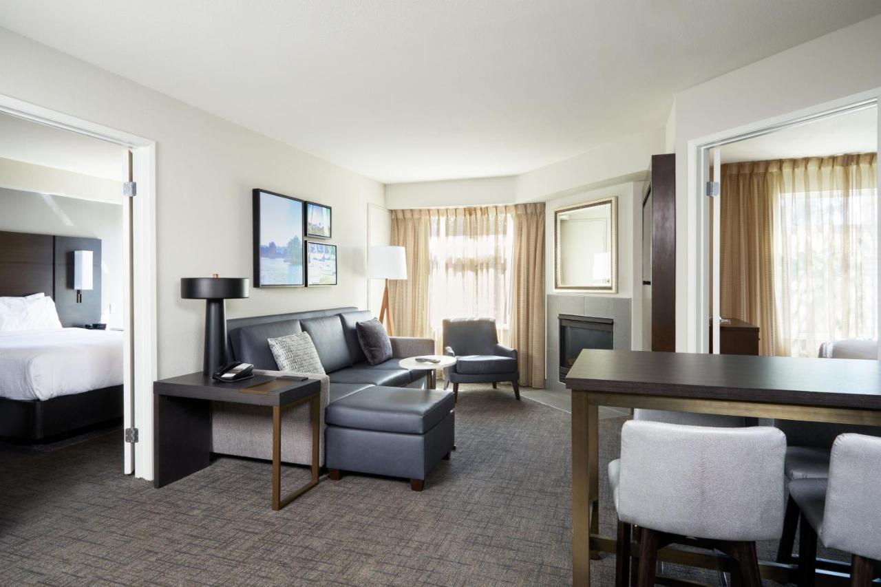 Residence Inn Los Angeles Уестлейк Вилидж Екстериор снимка
