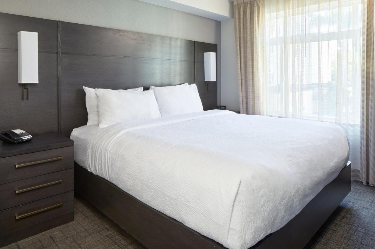 Residence Inn Los Angeles Уестлейк Вилидж Екстериор снимка