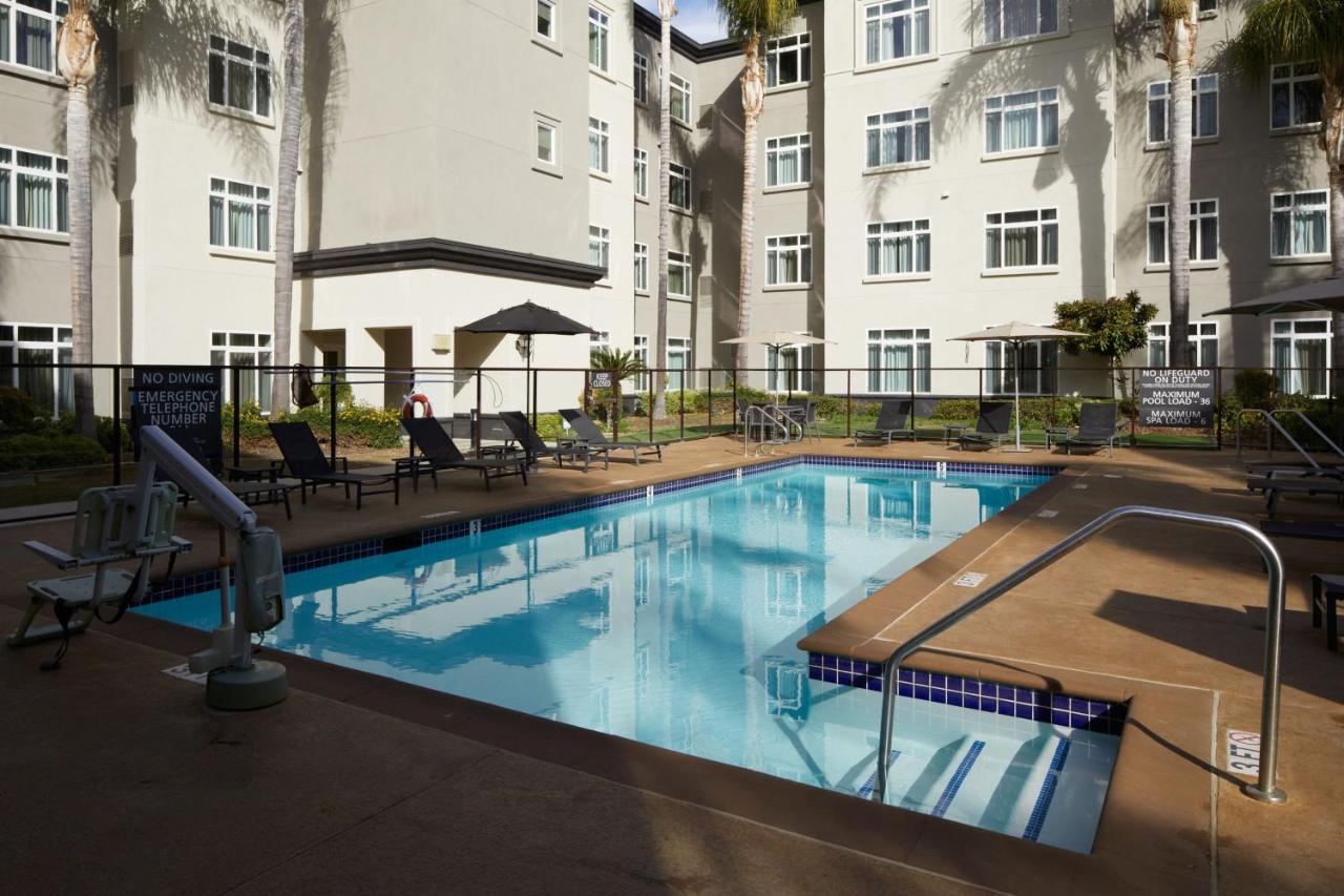 Residence Inn Los Angeles Уестлейк Вилидж Екстериор снимка